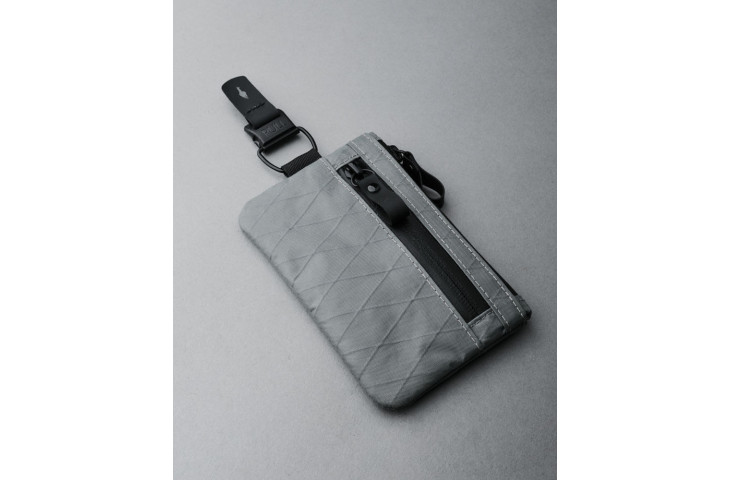 La Zip Pouch : EDC compact par Alpaka