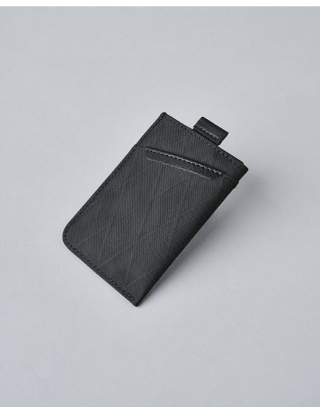 UP V2 minimalist card holder by Alpaka