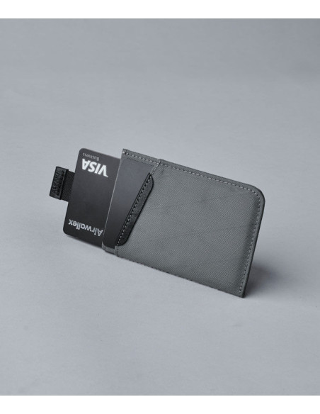 UP V2 minimalist card holder by Alpaka