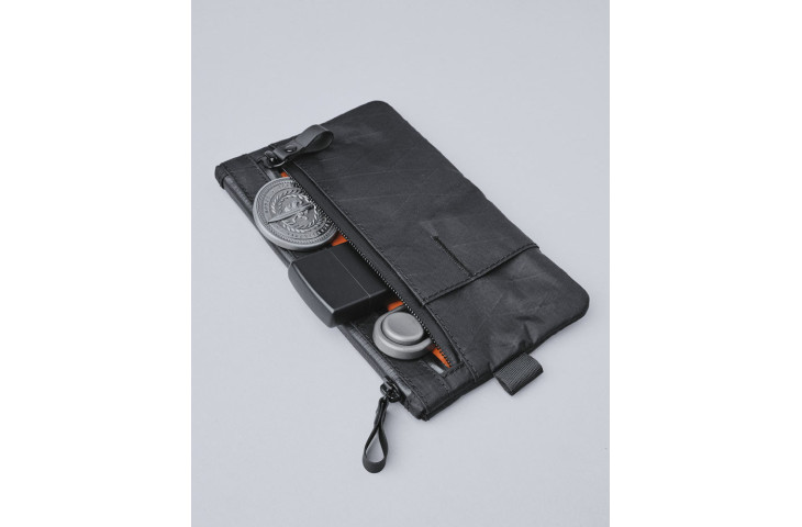 ZIP CLUTCH POUCH