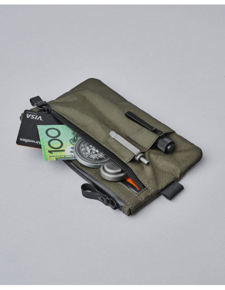 ZIP CLUTCH POUCH
