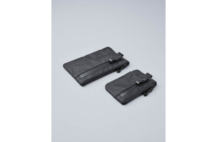 POCHETTE ZIP CLUTCH