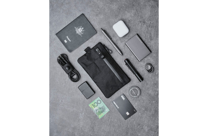 ZIP CLUTCH POUCH