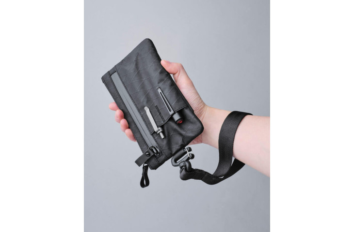 ZIP CLUTCH POUCH