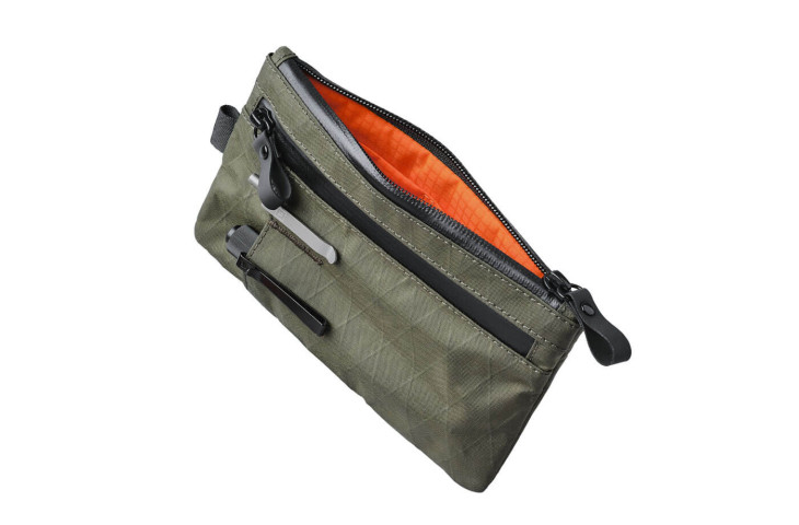 ZIP CLUTCH POUCH