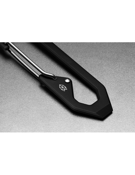 THE HOLCOMBE CARABINER