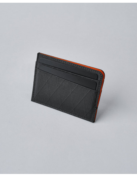 Minimalist Ark wallet by Alpaka