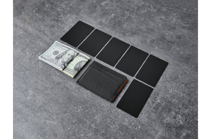 Minimalist Ark wallet by Alpaka