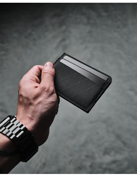 Minimalist Ark wallet by Alpaka
