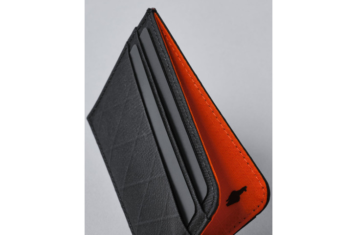 Minimalist Ark wallet by Alpaka