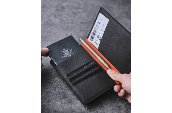 Porte passeport et cartes Ark Bifold Alpaka